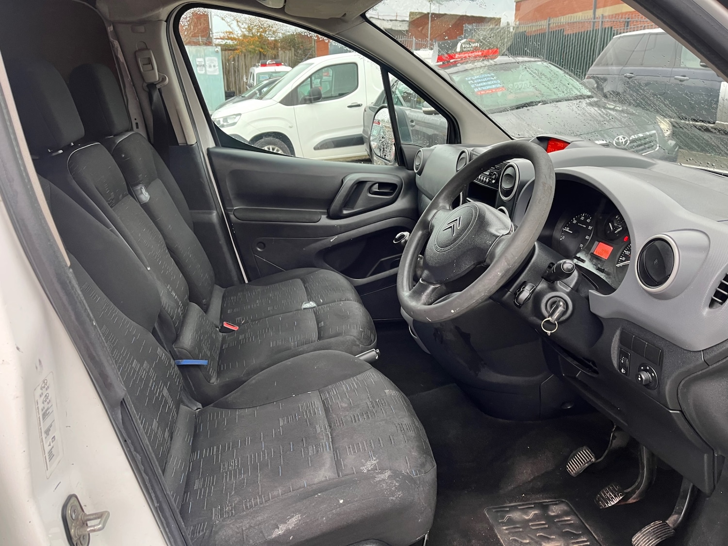 Used Citroen Berlingo 2010 for sale - 76974658: Photo 5