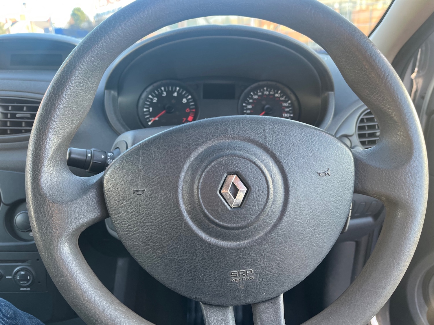 Used Renault Clio 2009 for sale - 76908854: Photo 14