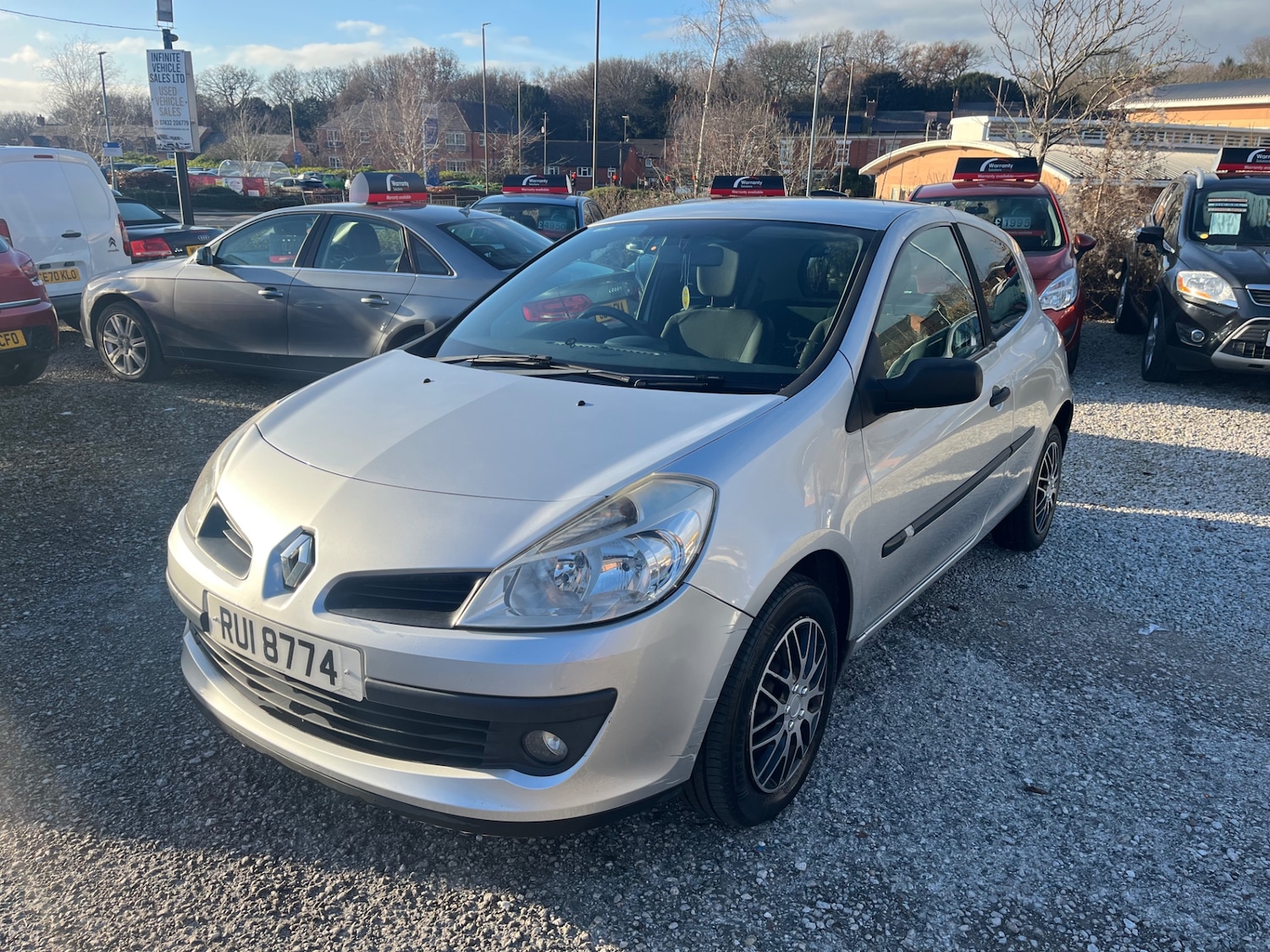 Used Renault Clio 2009 for sale - 76908854: Photo 3