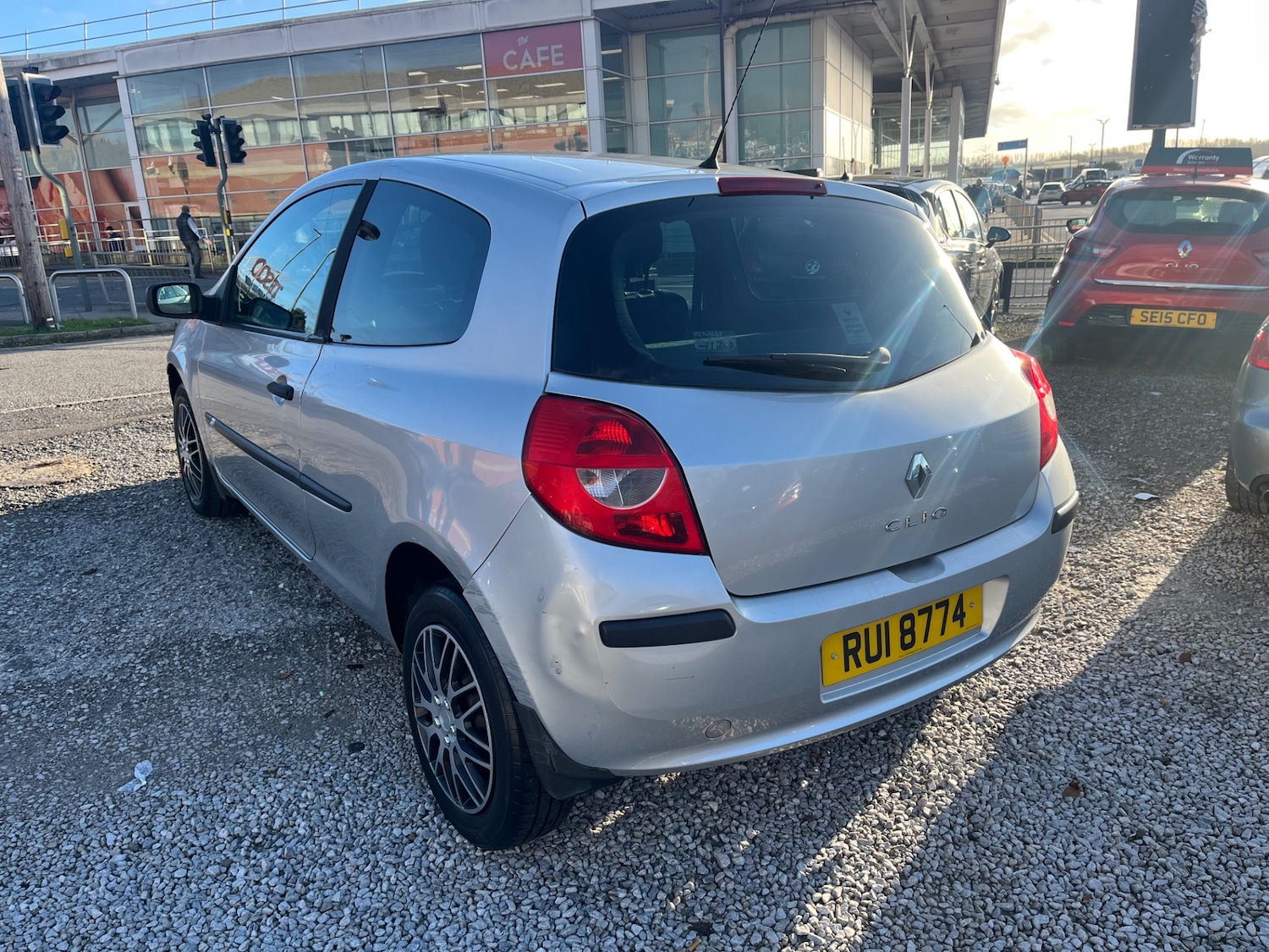 Used Renault Clio 2009 for sale - 76908854: Photo 4