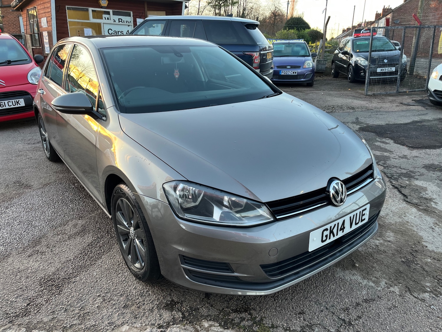 Used Volkswagen Golf 2014 for sale - 76685259: Photo 1