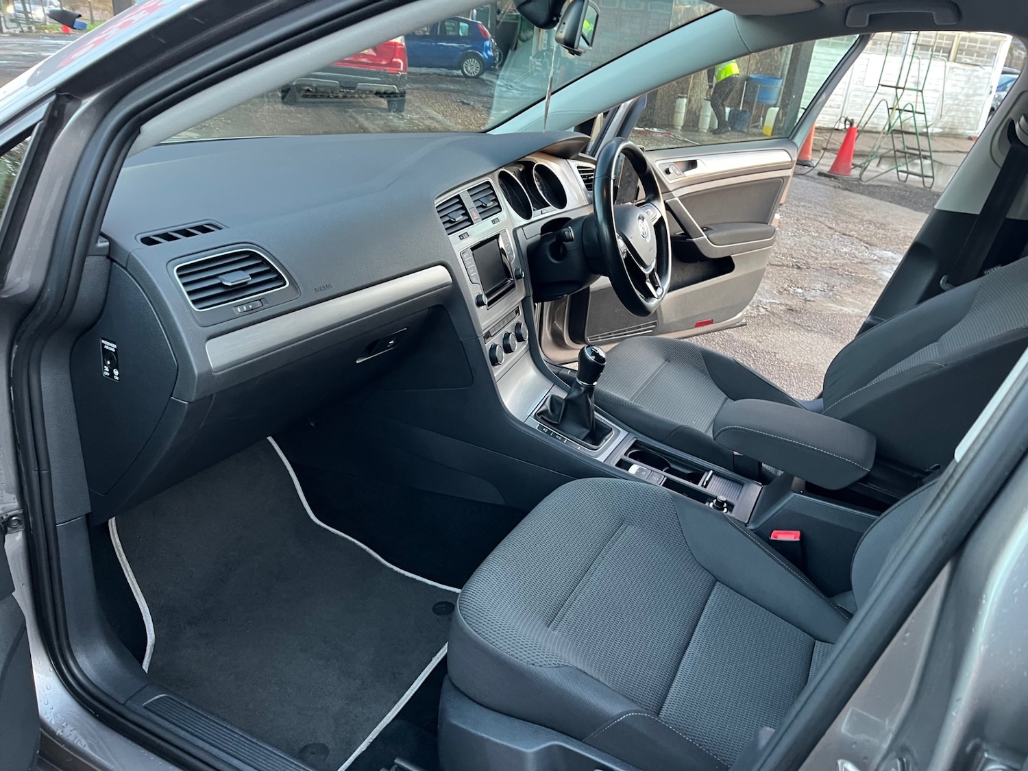 Used Volkswagen Golf 2014 for sale - 76685259: Photo 12