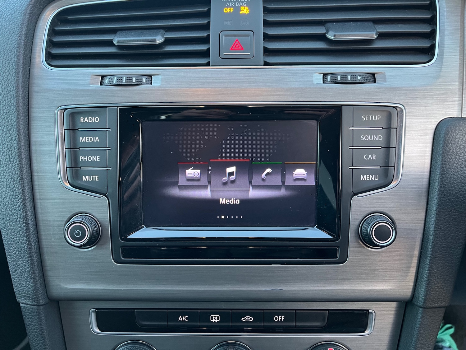 Used Volkswagen Golf 2014 for sale - 76685259: Photo 20