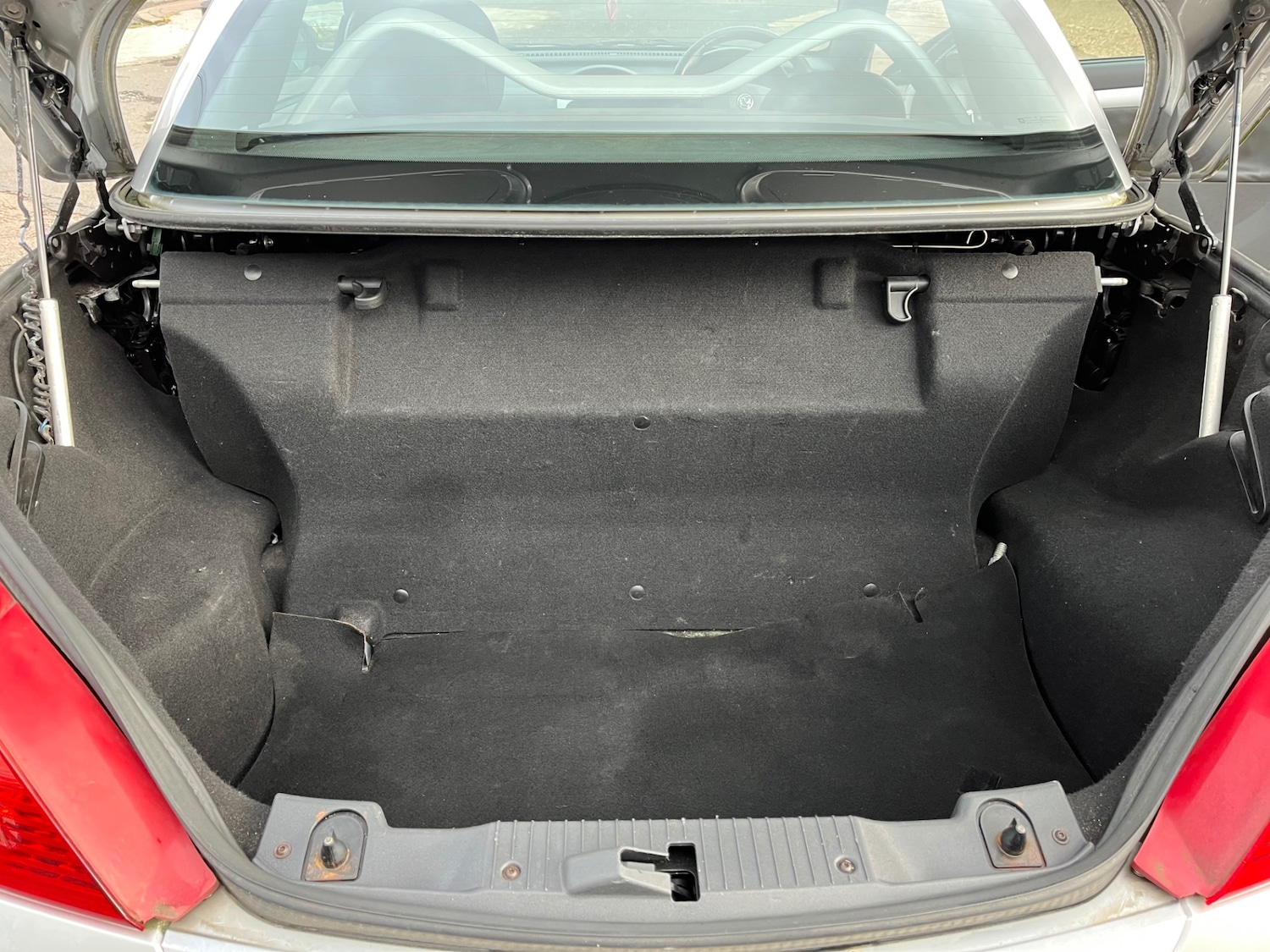 Used Vauxhall Tigra 2006 for sale - 77140804: Photo 8