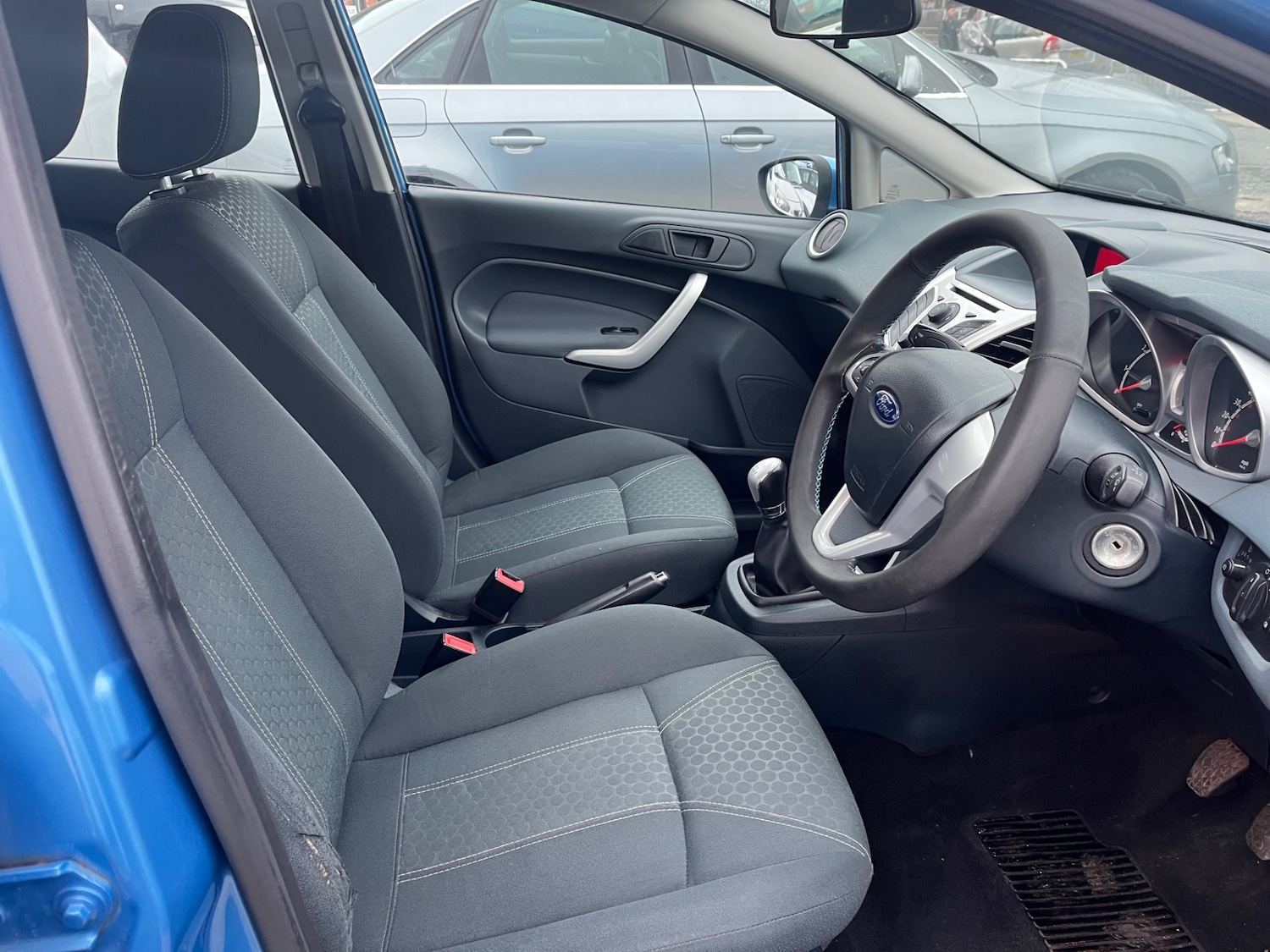 Used Ford Fiesta 2010 for sale - 76511136: Photo 10