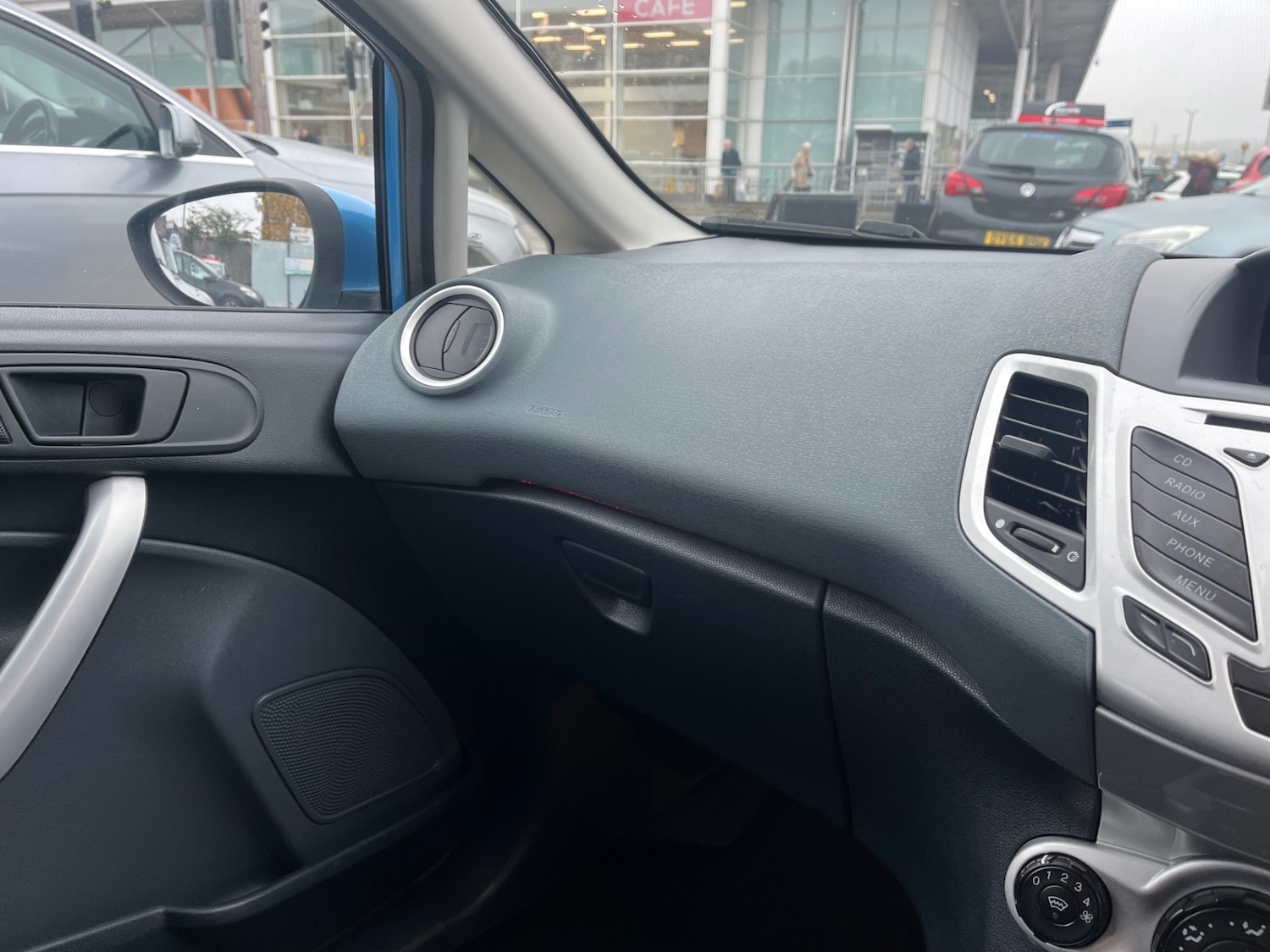 Used Ford Fiesta 2010 for sale - 76511136: Photo 19