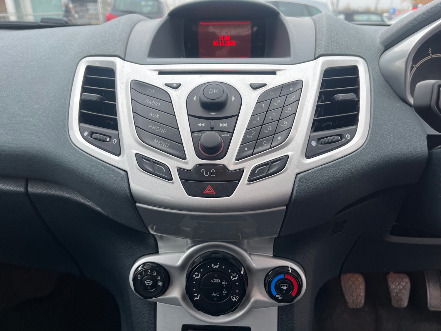 Used Ford Fiesta 2010 for sale - 76511136: Photo 20