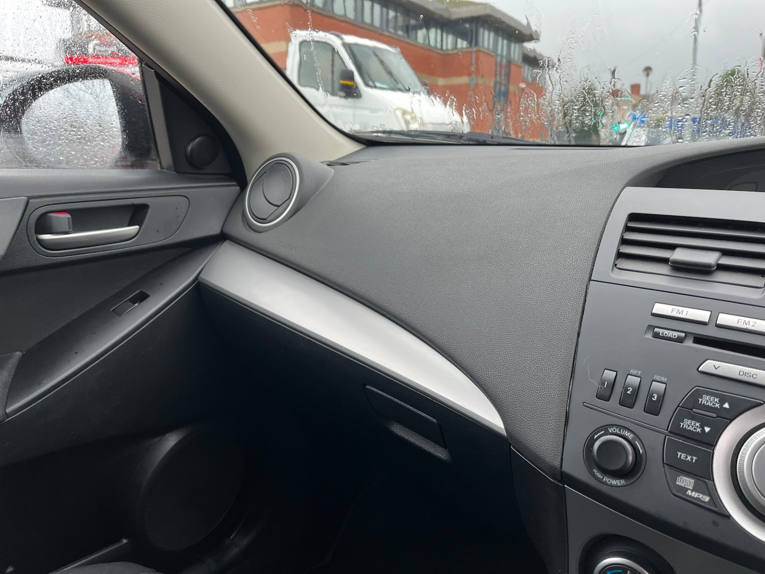 Used Mazda Mazda3 2012 for sale - 76949417: Photo 17