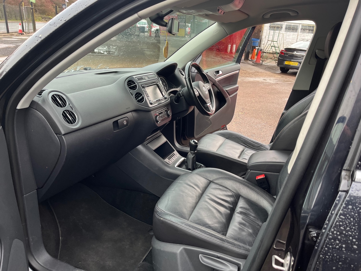 Used Volkswagen Tiguan 2012 for sale - 76684151: Photo 11