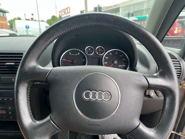 Used Audi A2 2003 for sale - 74949088: Photo 16