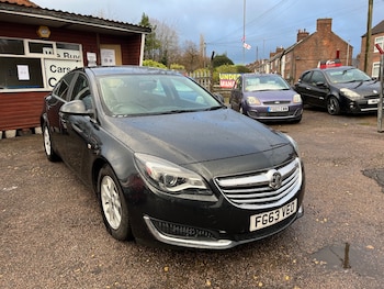 Vauxhall - Insignia