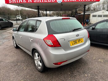 Used Kia Ceed 2011 for sale - 77007732: Photo