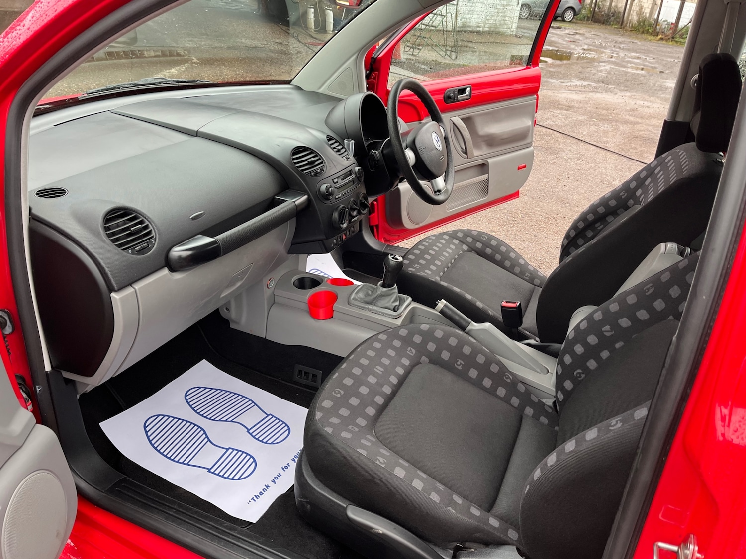 Used Volkswagen Beetle 2000 for sale - 76415727: Photo 10