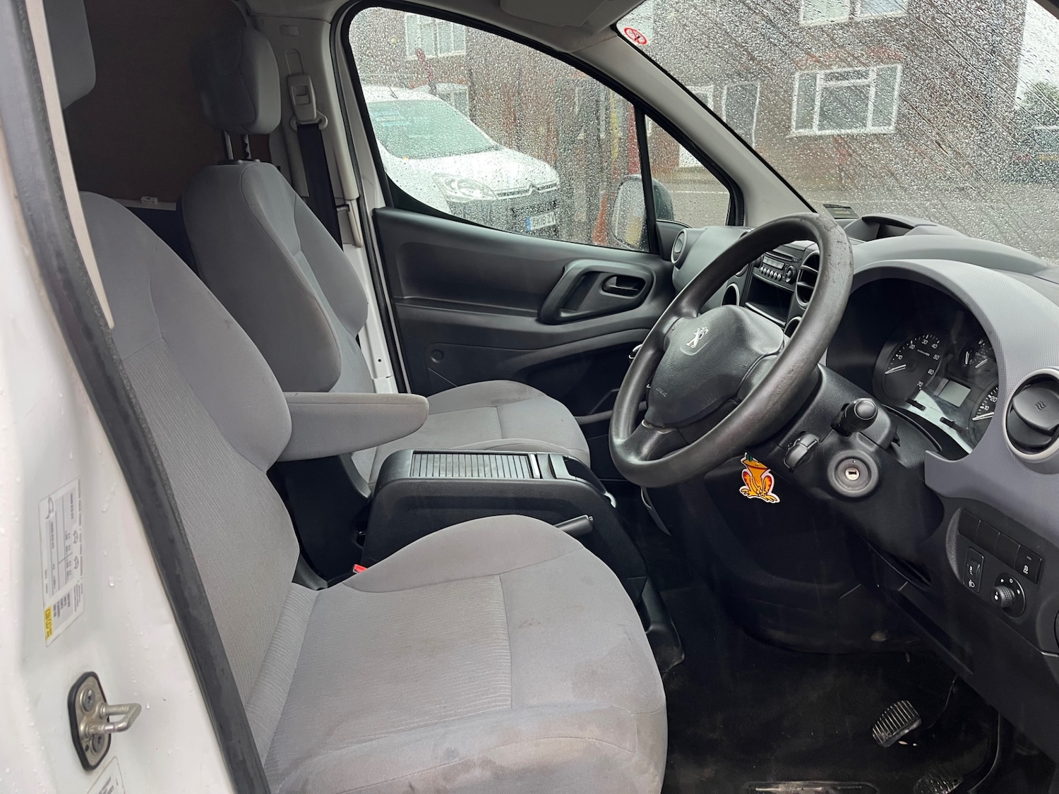 Used Peugeot Partner 2015 for sale - 76768965: Photo 7