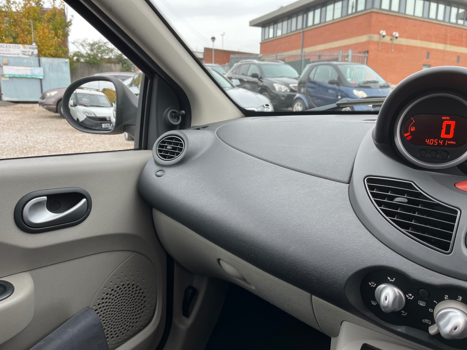 Used Renault Twingo 2008 for sale - 76416198: Photo 16