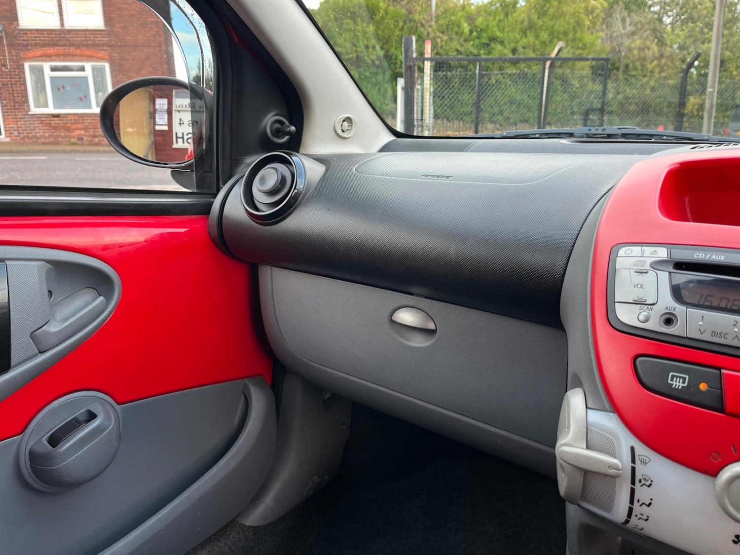 Used Peugeot 107 2008 for sale - 76368577: Photo 17
