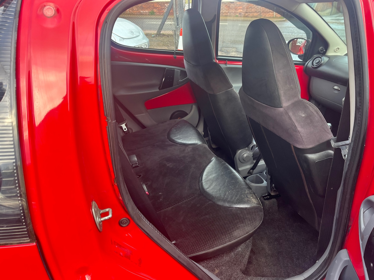 Used Peugeot 107 2008 for sale - 76368577: Photo 8