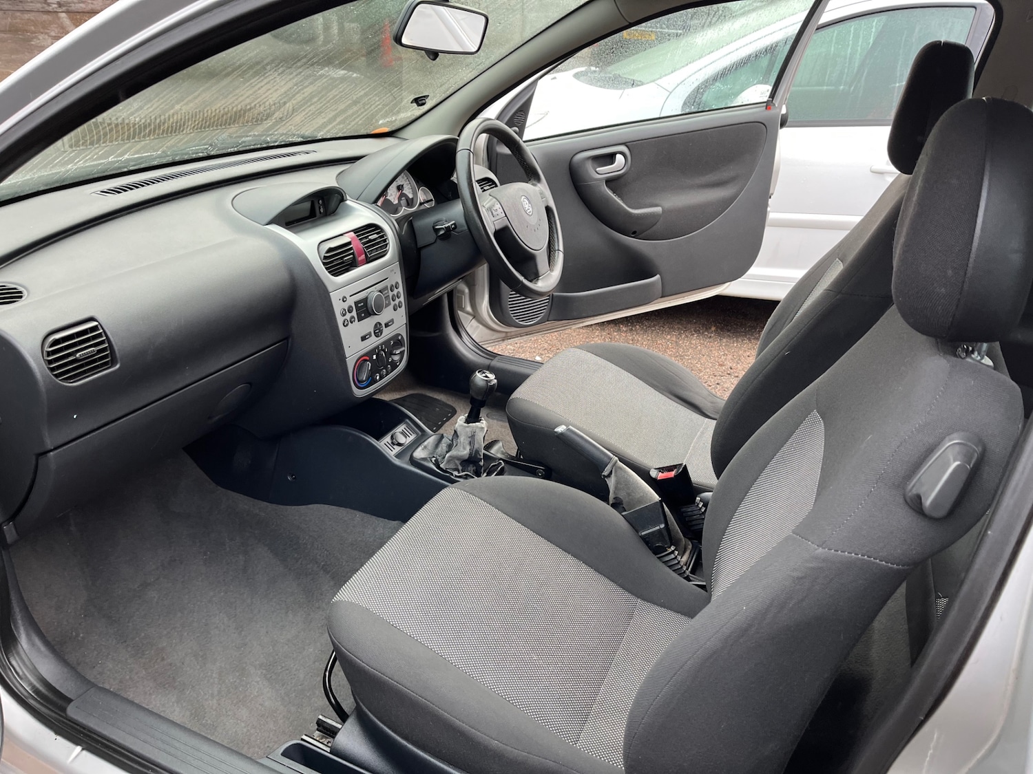 Used Vauxhall Corsa 2006 for sale - 77140799: Photo 10