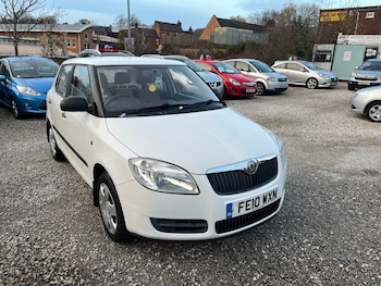 2010 (10) - 1.2 1 5dr