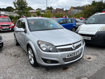 Vauxhall - Astra
