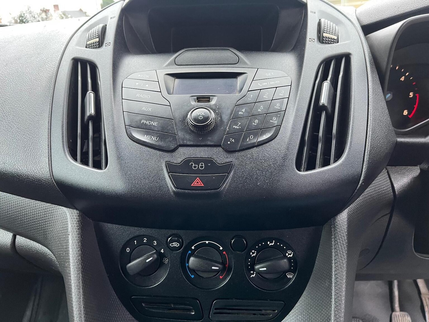 Used Ford Transit Connect 2015 for sale - 78090790: Photo 15