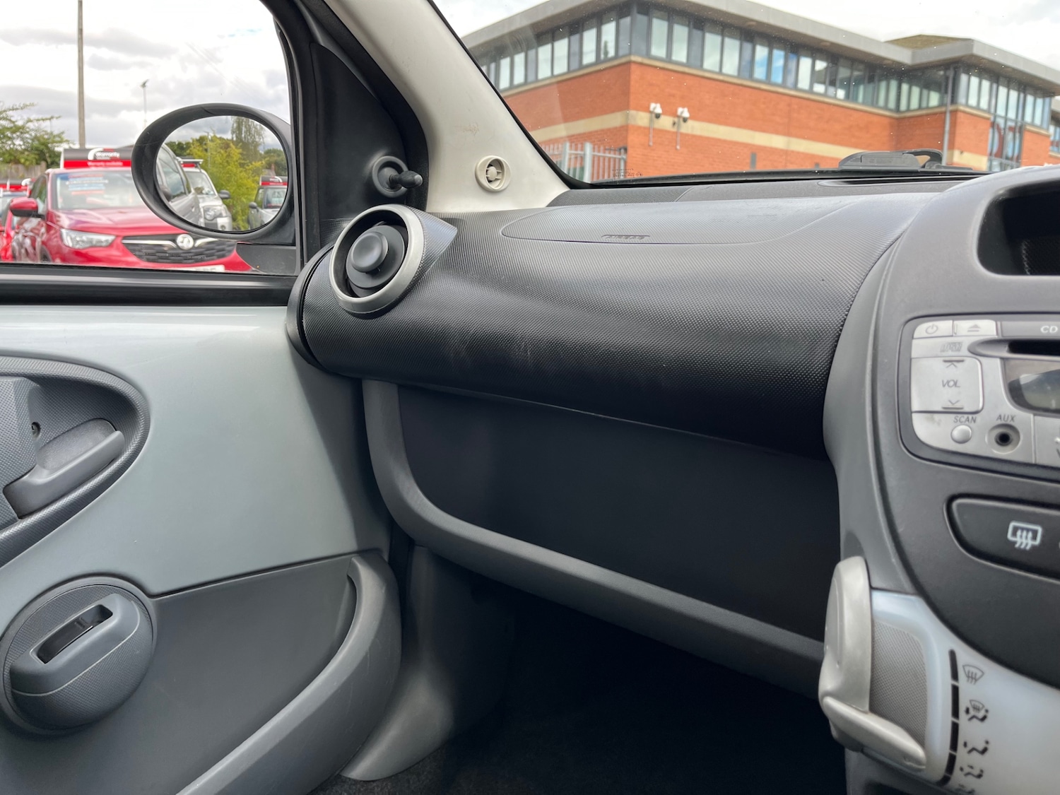 Used Toyota AYGO 2007 for sale - 76430458: Photo 16