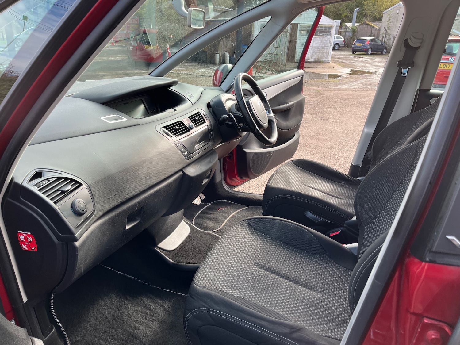 Used Citroen C4 Picasso 2009 for sale - 76358267: Photo 11