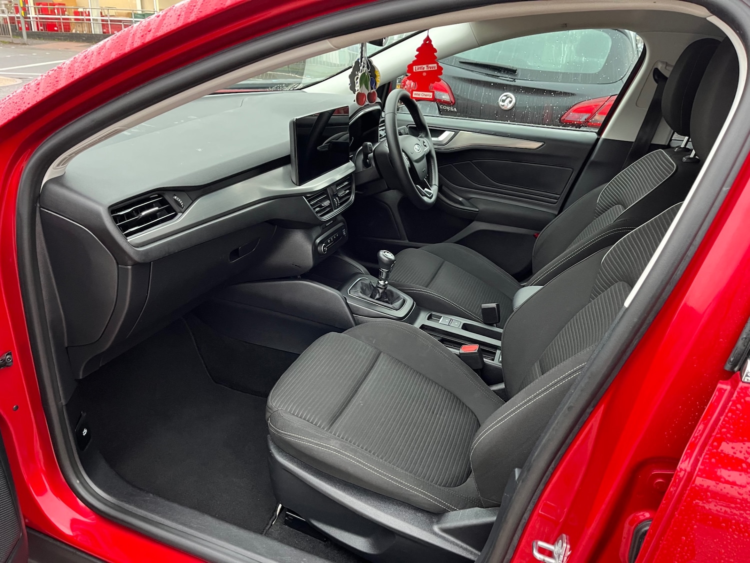 Used Ford Focus 2023 for sale - 76984288: Photo 10