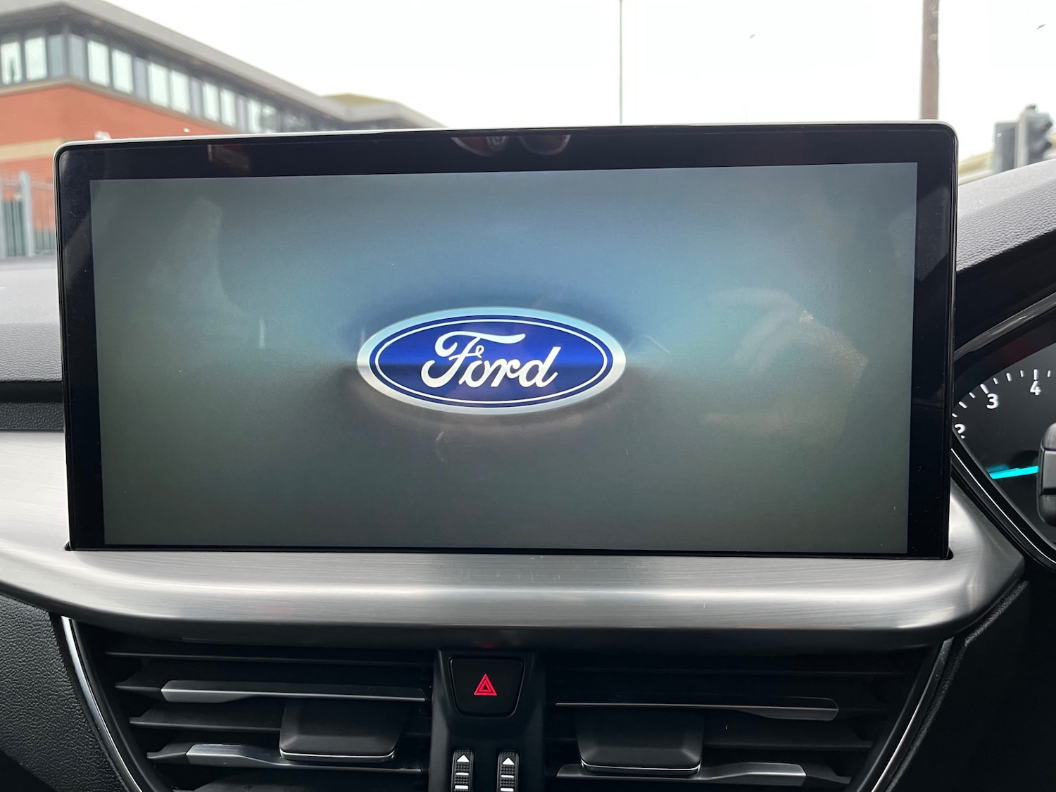 Used Ford Focus 2023 for sale - 76984288: Photo 15