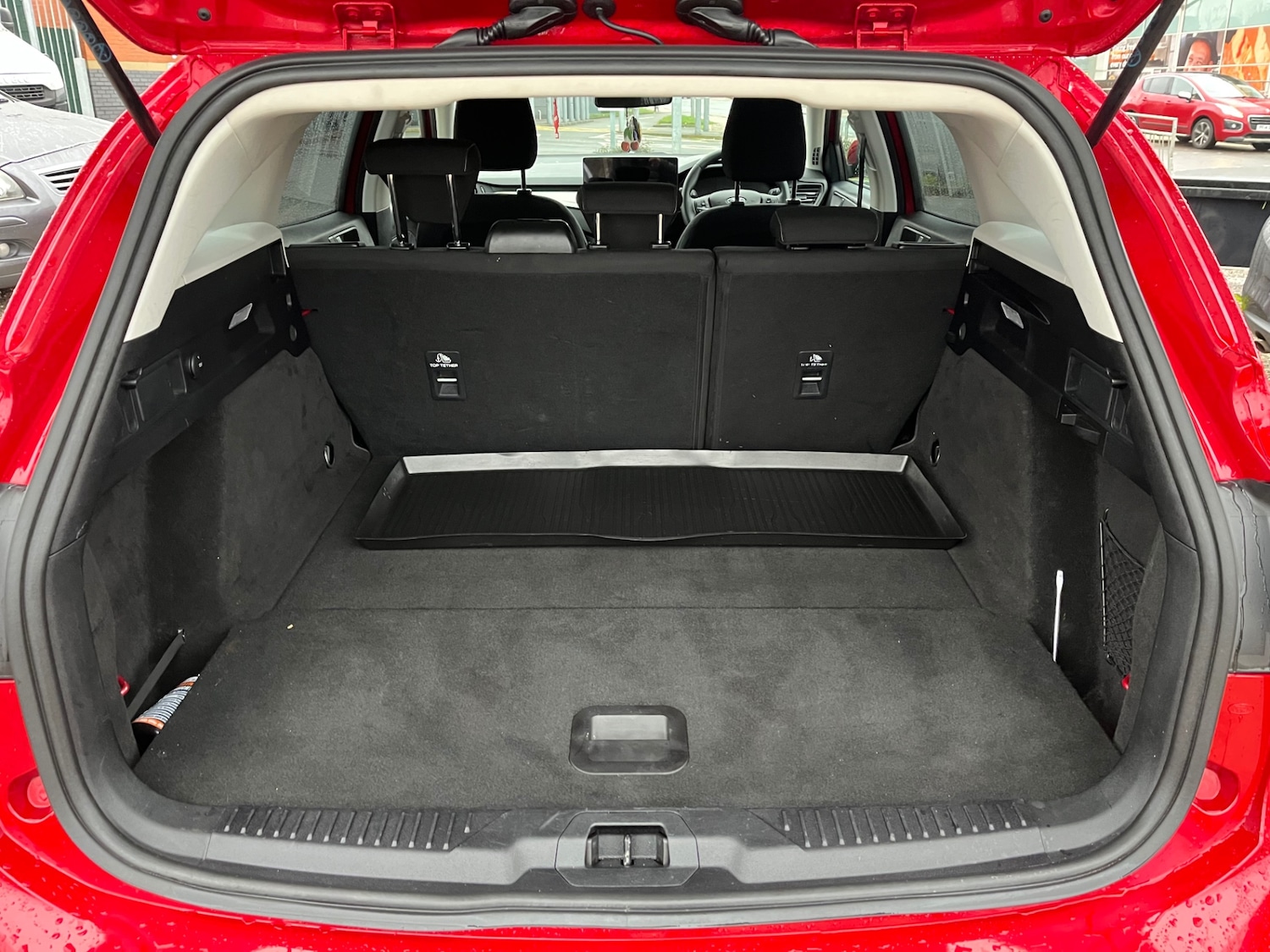 Used Ford Focus 2023 for sale - 76984288: Photo 9