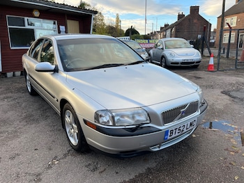 2002 (52) - 2.4 D5 S 4dr