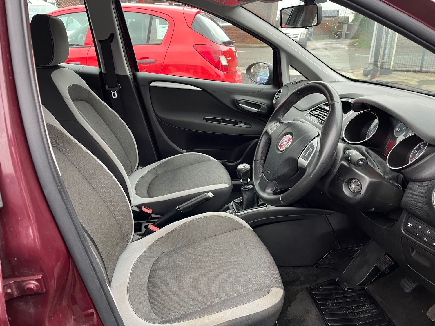 Used Fiat Punto 2012 for sale - 77006292: Photo 5