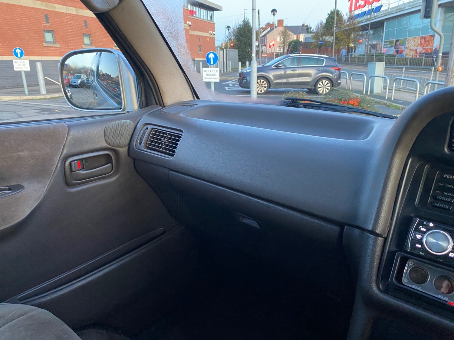 Used Toyota HiAce 2005 for sale - 76819315: Photo 16