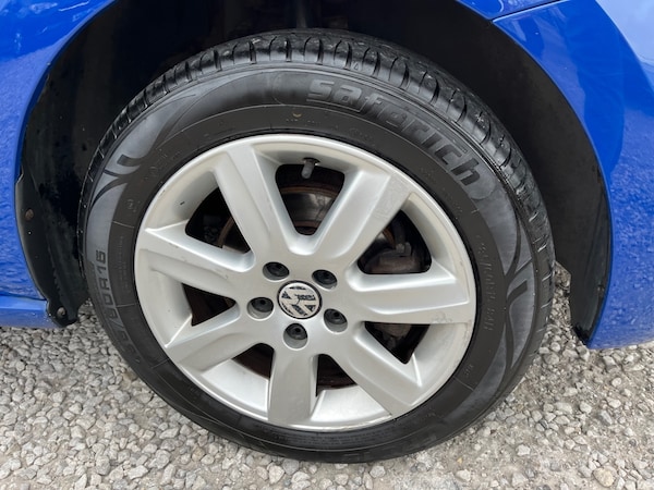 Used Volkswagen Polo 2012 for sale - 76225500: Photo 14
