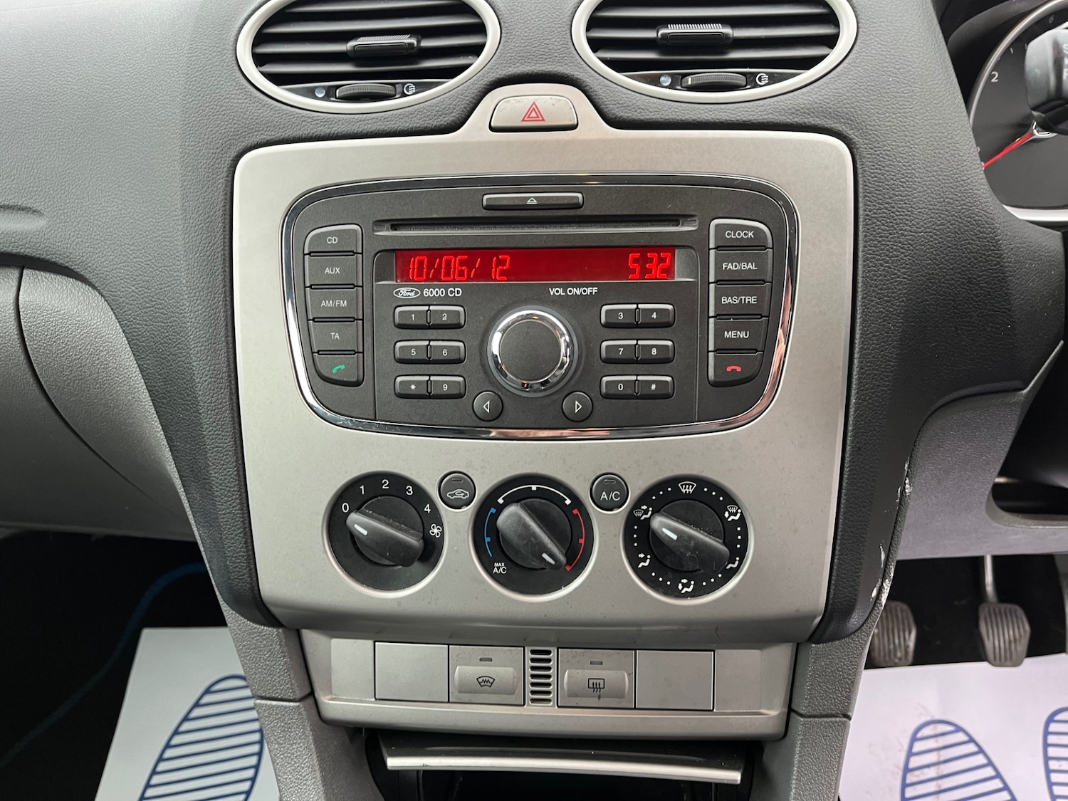 Used Ford Focus 2010 for sale - 76418600: Photo 17