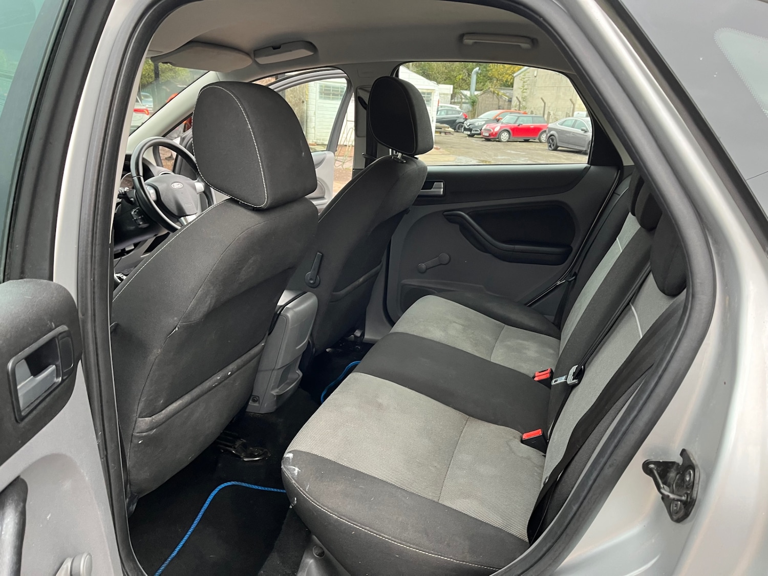 Used Ford Focus 2010 for sale - 76418600: Photo 9