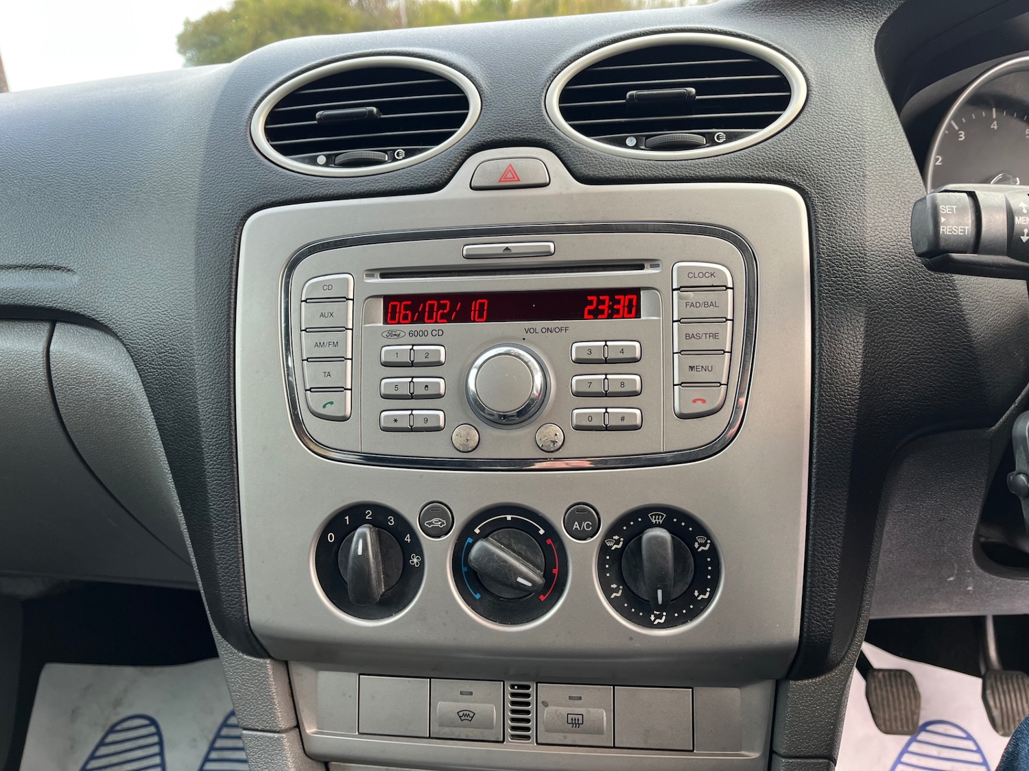 Used Ford Focus 2009 for sale - 76796721: Photo 14