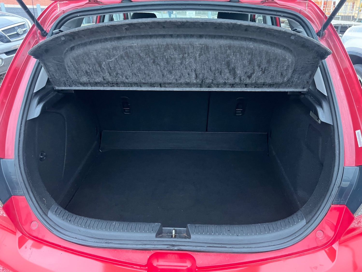 Used Mazda Mazda3 2006 for sale - 77807553: Photo 9