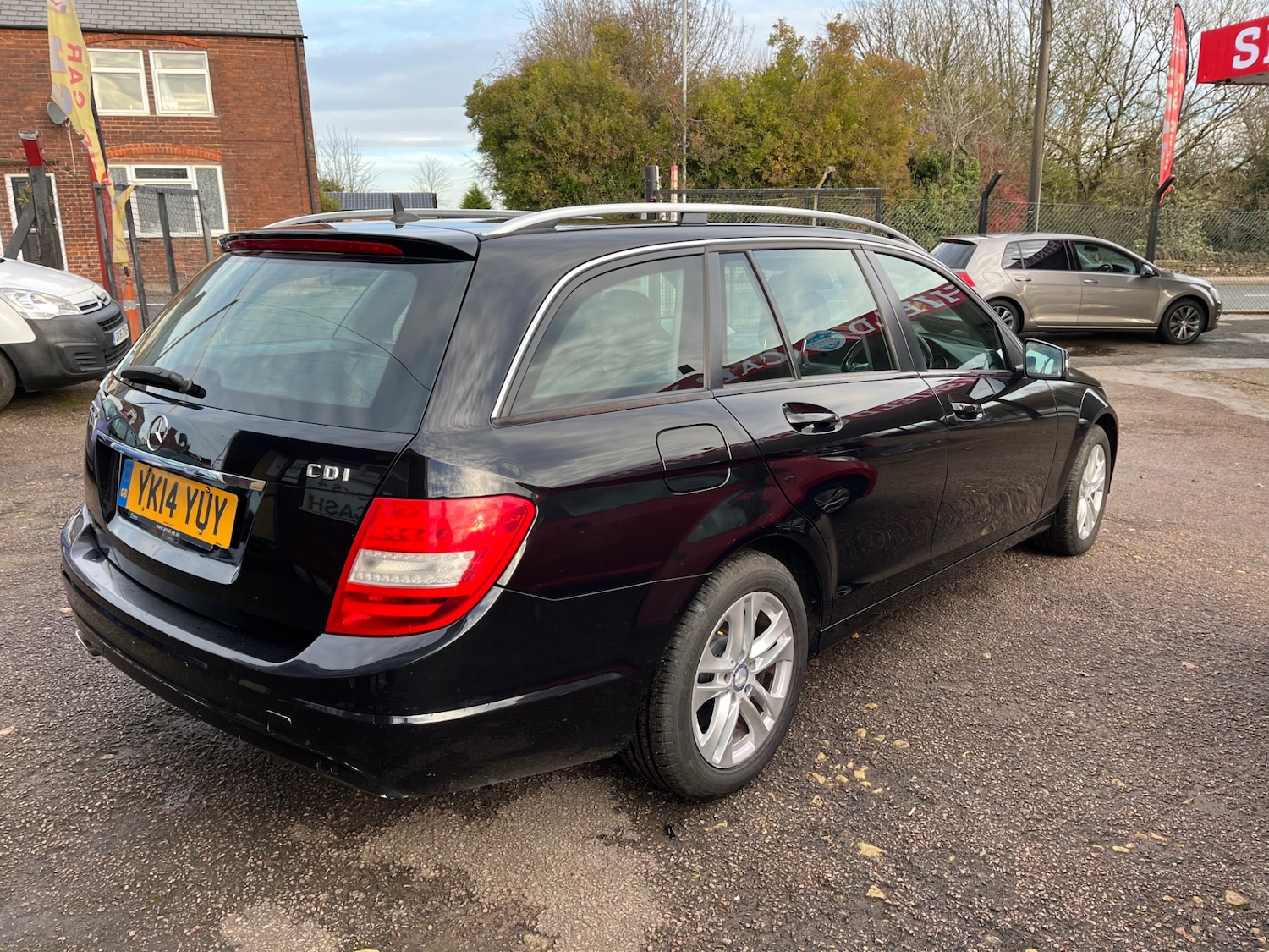 Used Mercedes-Benz C Class 2014 for sale - 76836765: Photo 4