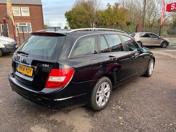 Used Mercedes-Benz C Class 2014 for sale - 76836765: Photo