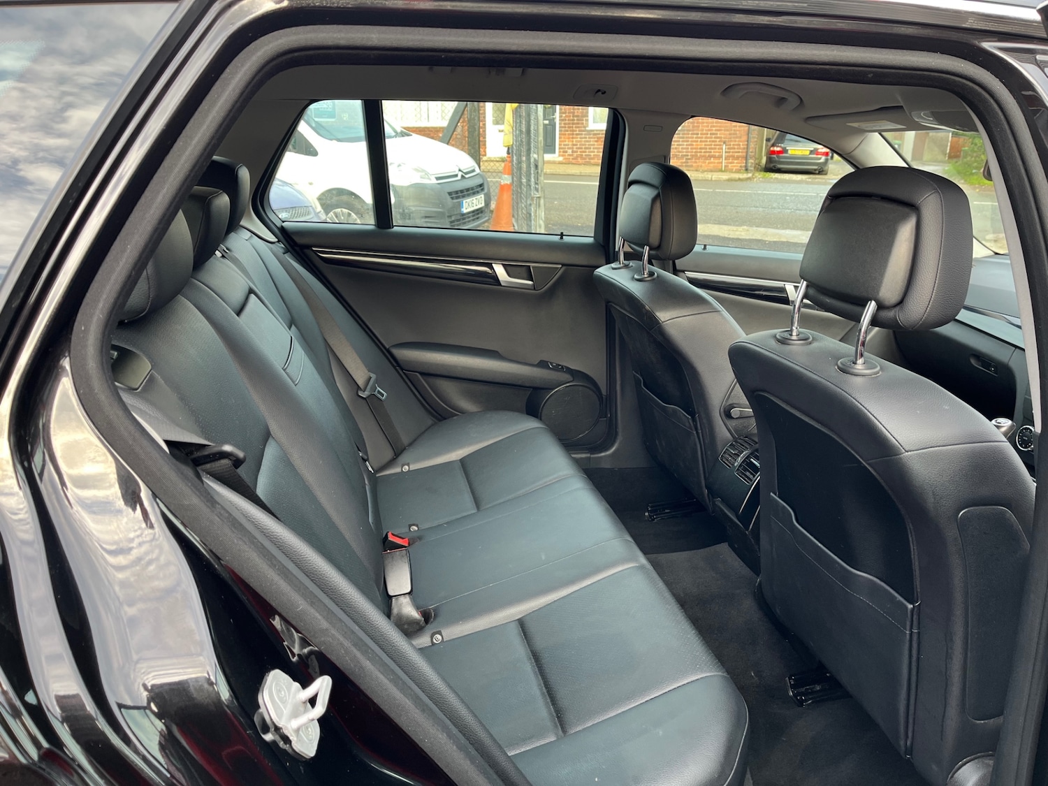 Used Mercedes-Benz C Class 2014 for sale - 76836765: Photo 6