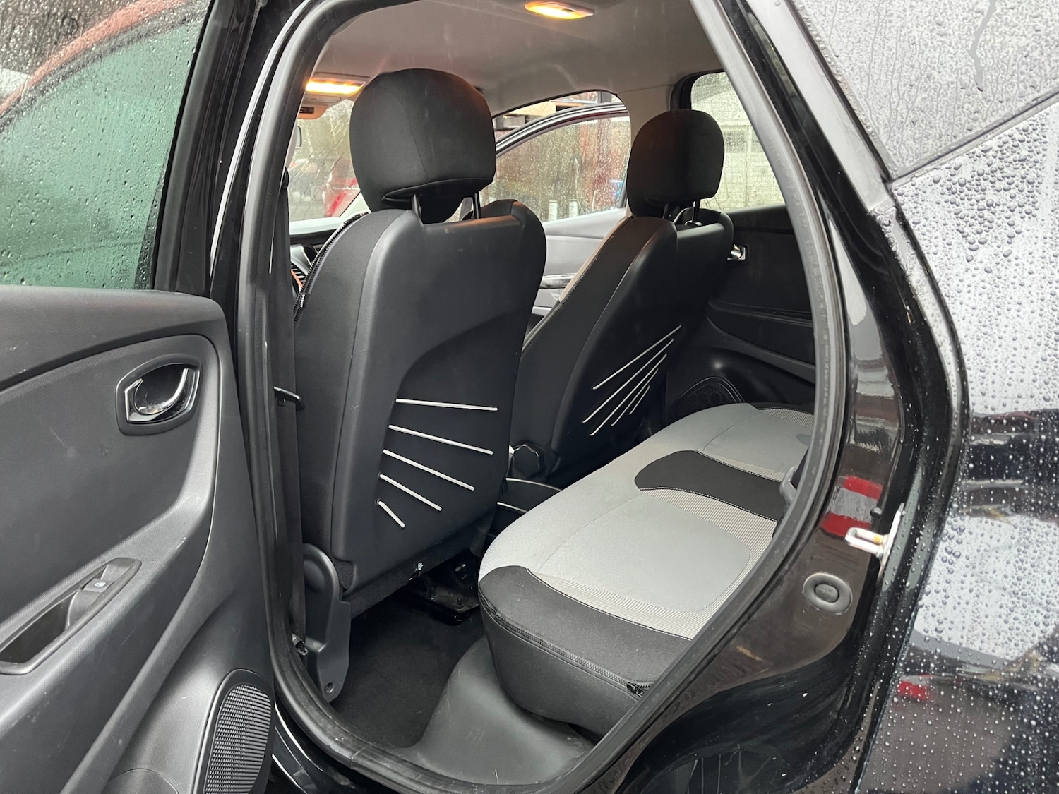 Used Renault Captur 2014 for sale - 76616642: Photo 9