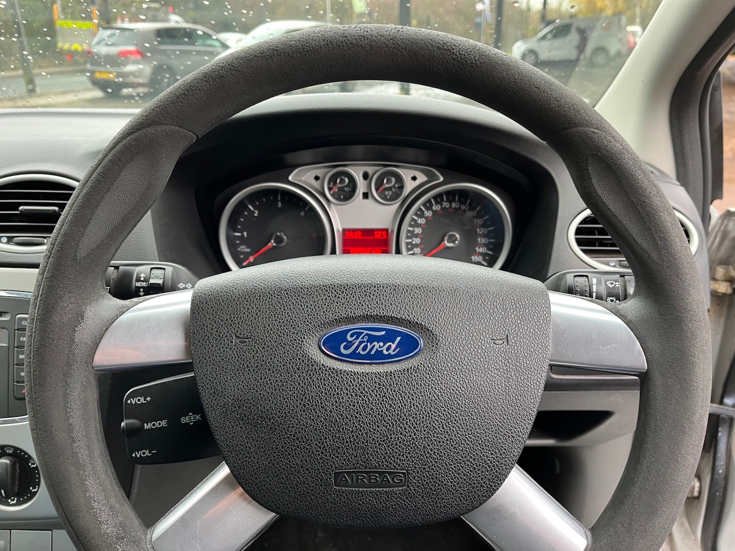 Used Ford Focus 2010 for sale - 76545150: Photo 15