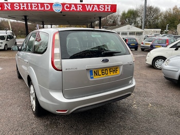 Used Ford Focus 2010 for sale - 76545150: Photo