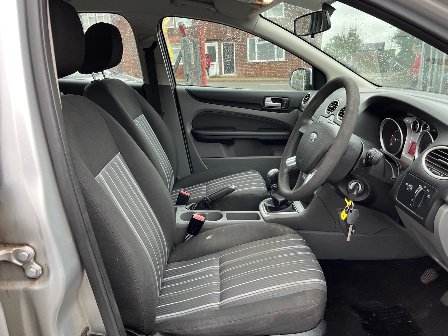 Used Ford Focus 2010 for sale - 76545150: Photo 6