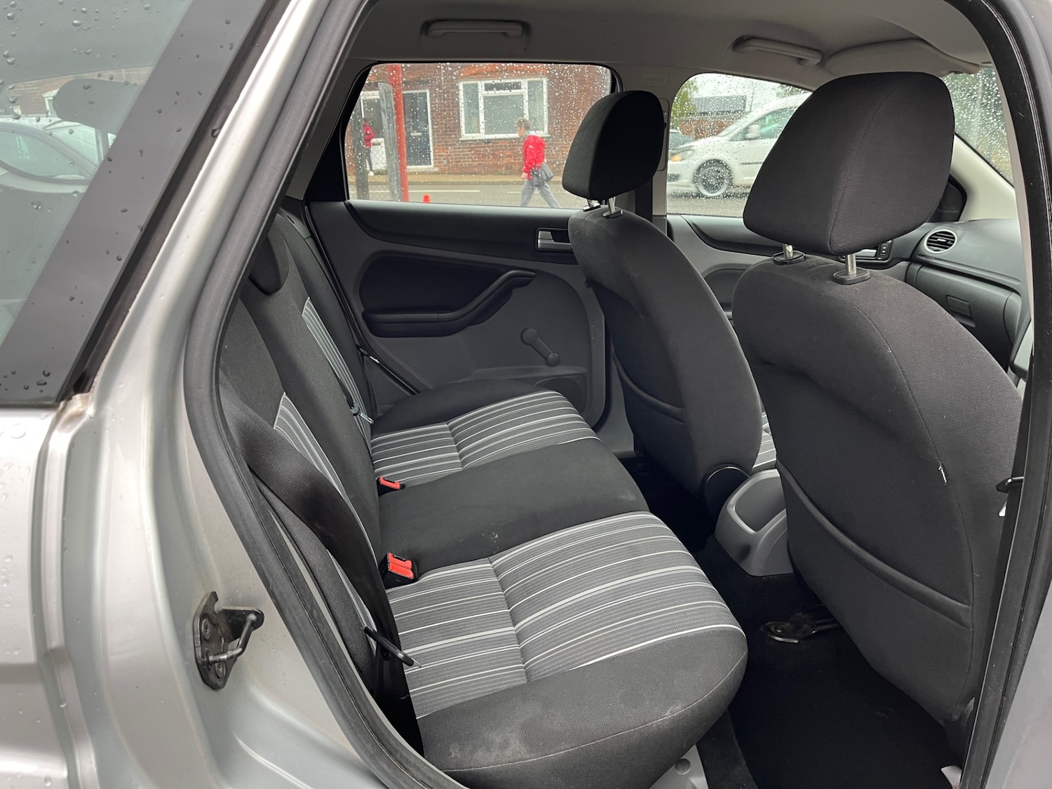 Used Ford Focus 2010 for sale - 76545150: Photo 7