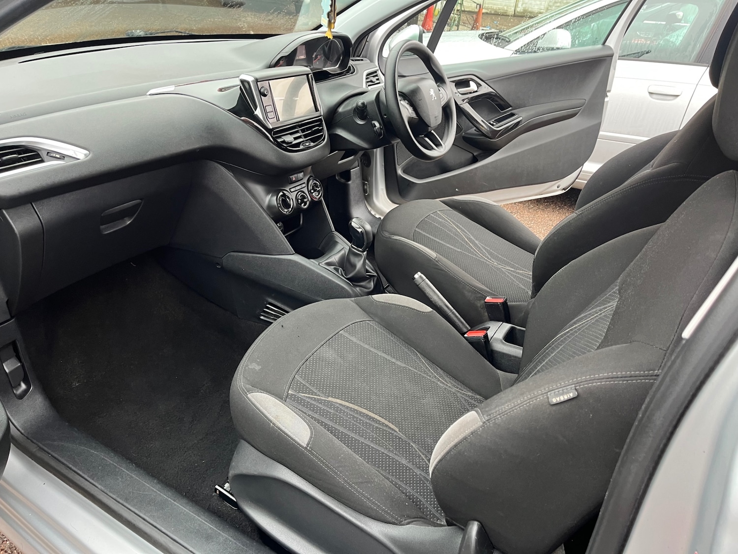 Used Peugeot 208 2012 for sale - 77548393: Photo 10