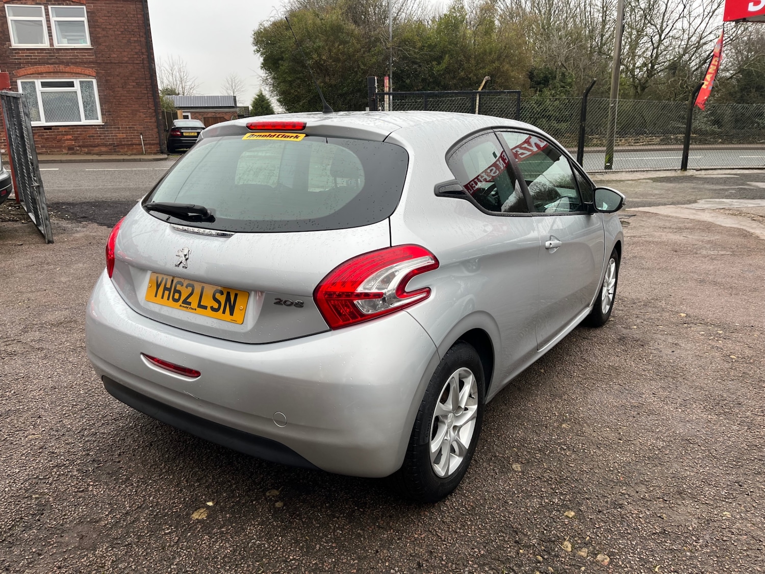 Used Peugeot 208 2012 for sale - 77548393: Photo 6