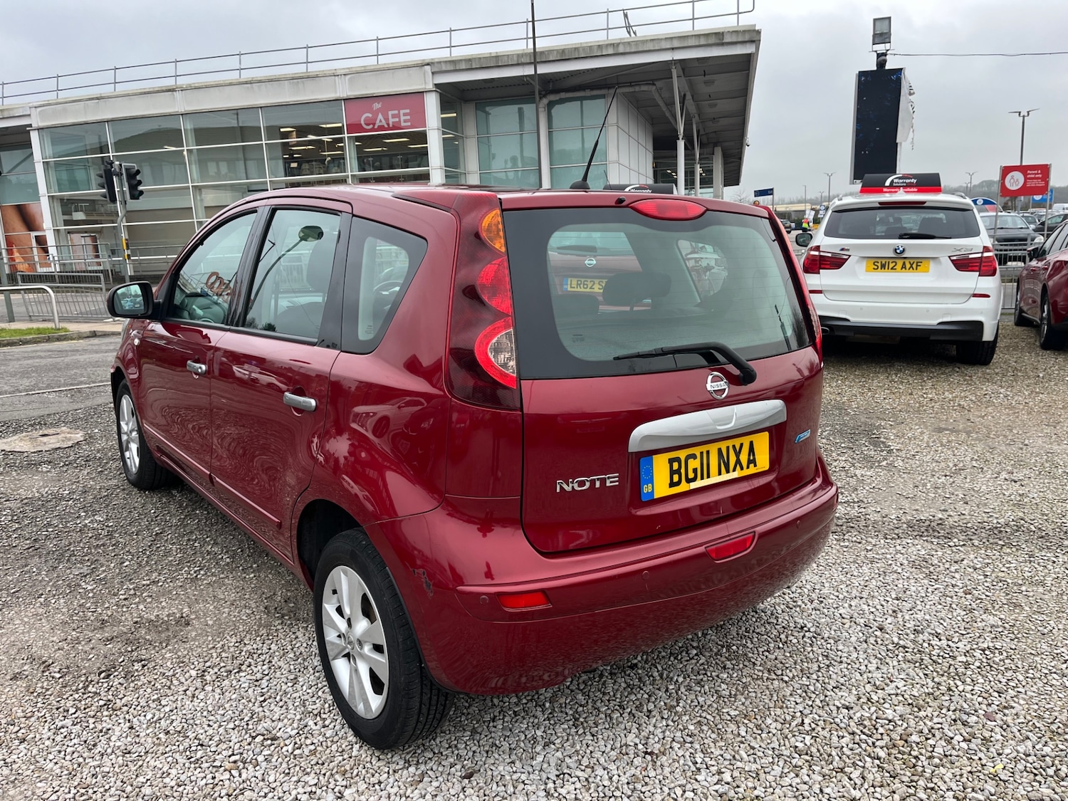 Used Nissan Note 2011 for sale - 77329301: Photo 4