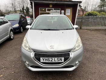 Used Peugeot 208 2012 for sale - 78090792: Photo